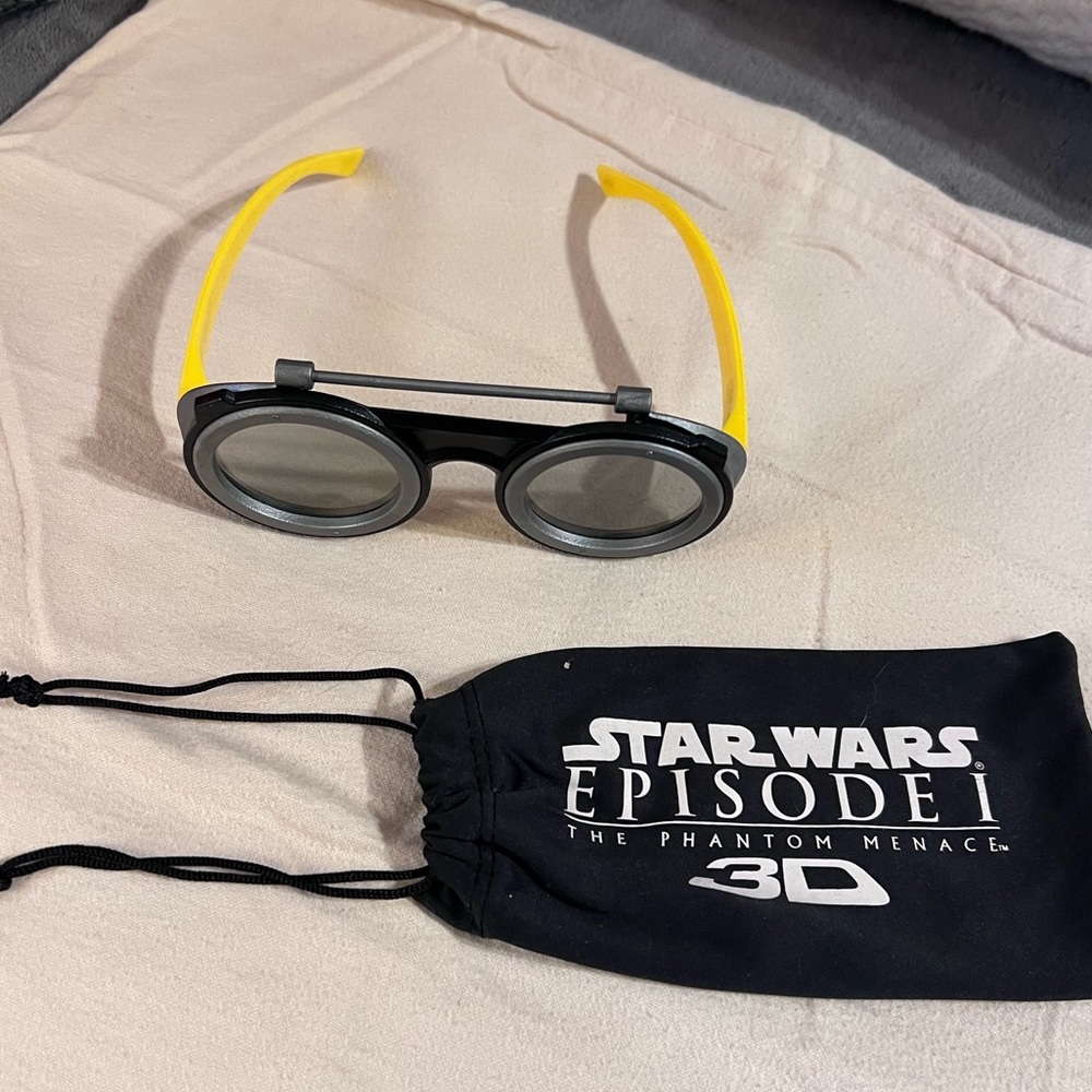 Star Wars Episode 1 The Phantom Menace 3D Glasses Pod Racer 2012 Real D Theatre